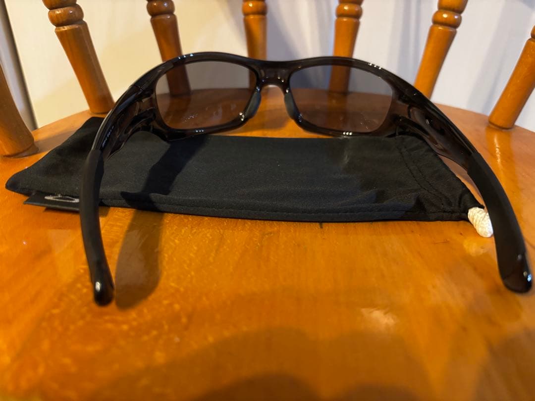 Oakley ブラック サングラス 専用ポーチ付き