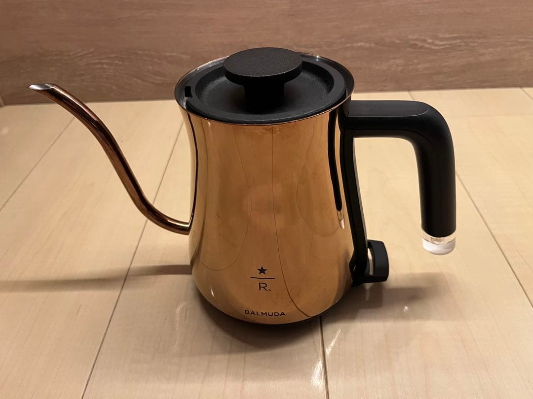 【31・1日限定セール】BALMUDA スターバック 限定モデル　電気ケトル