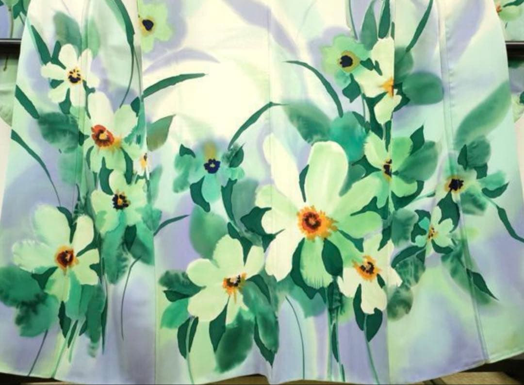 振袖　胴抜き仕立て　手描き　草花　暈し染　正絹　逸品