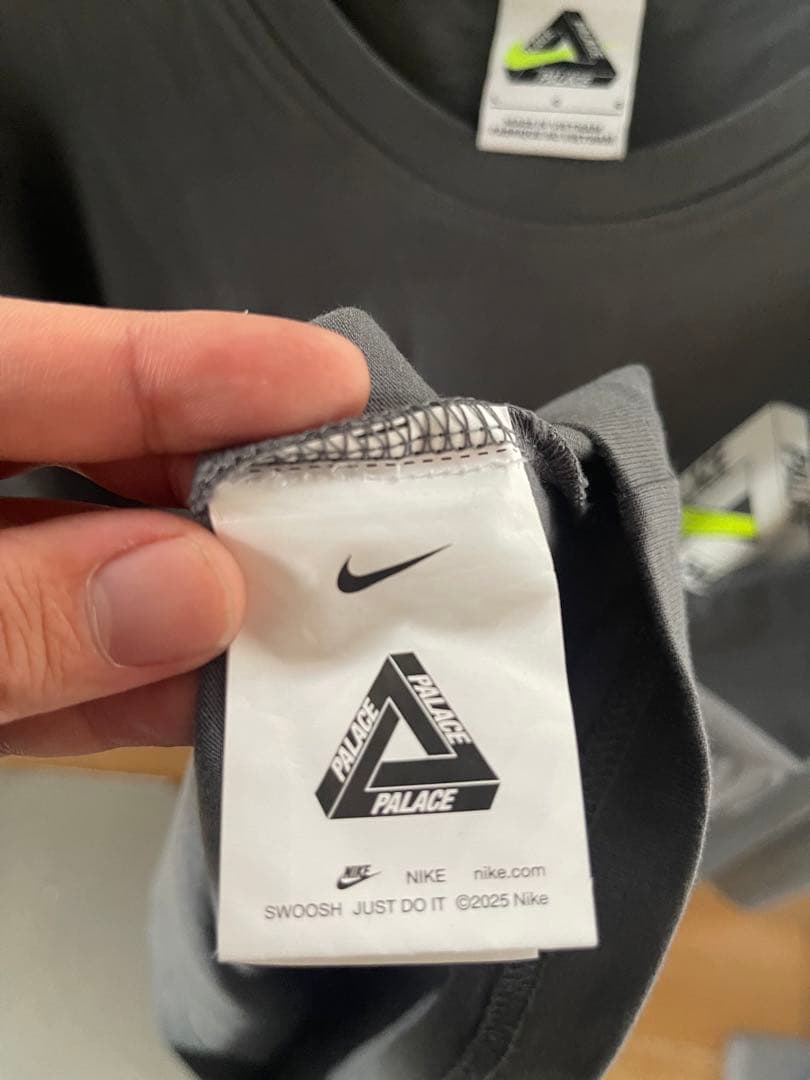 PALACE NIKE TRI SWOOSH T-SHIRT 試着のみ