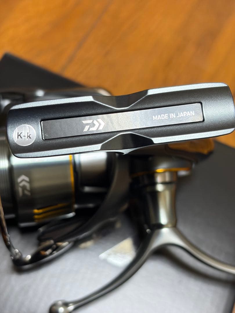 （極美品）ダイワ23 エアリティLT2500S-DH
