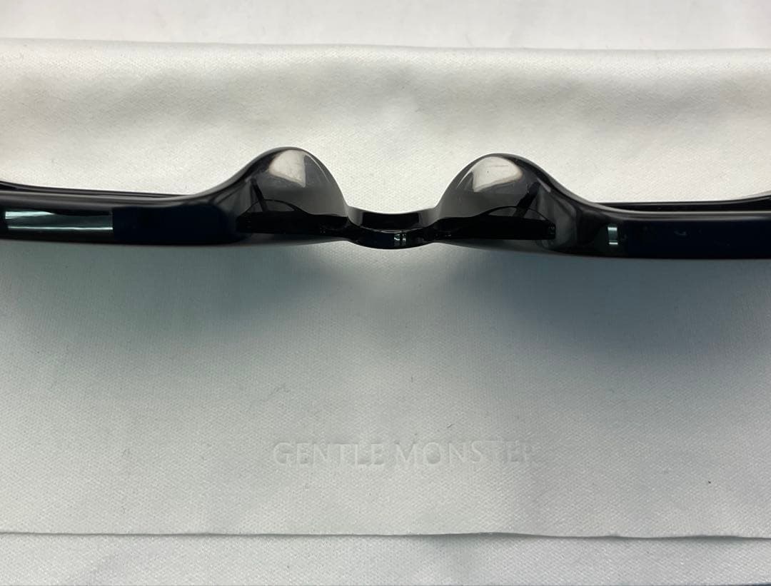 【美品】GENTLE MONSTER サングラス　PIANA