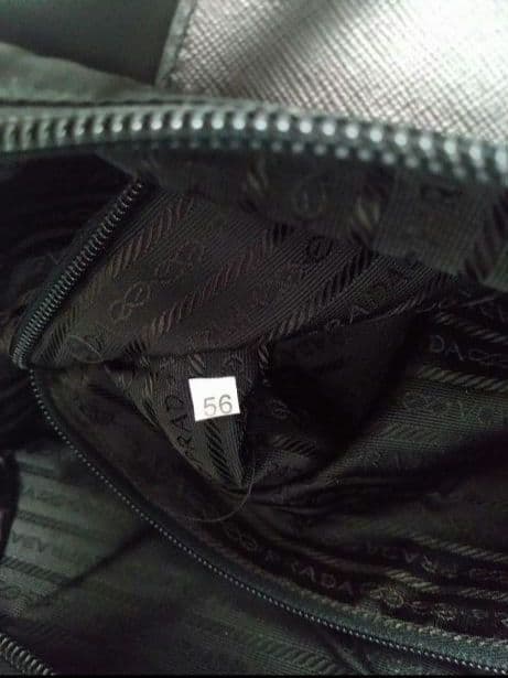 PRADA 黒 ボストンバッグ