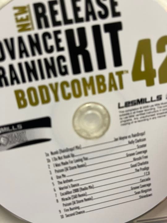 価格急騰中お急ぎ下さい。在庫わずか。 【BODYCOMBAT42】CD DVD