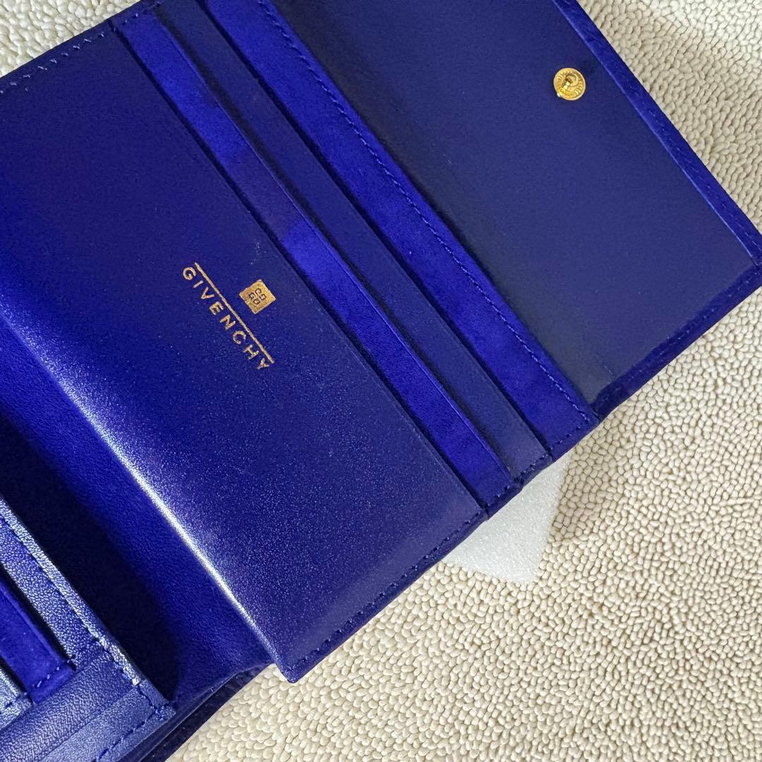 美品　GIVENCHY ジバンシー　がま口　財布　パープル