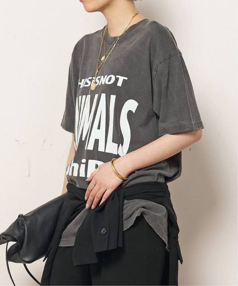 【STUDIO WEAREALLANIMALS】This Is Not Tsh