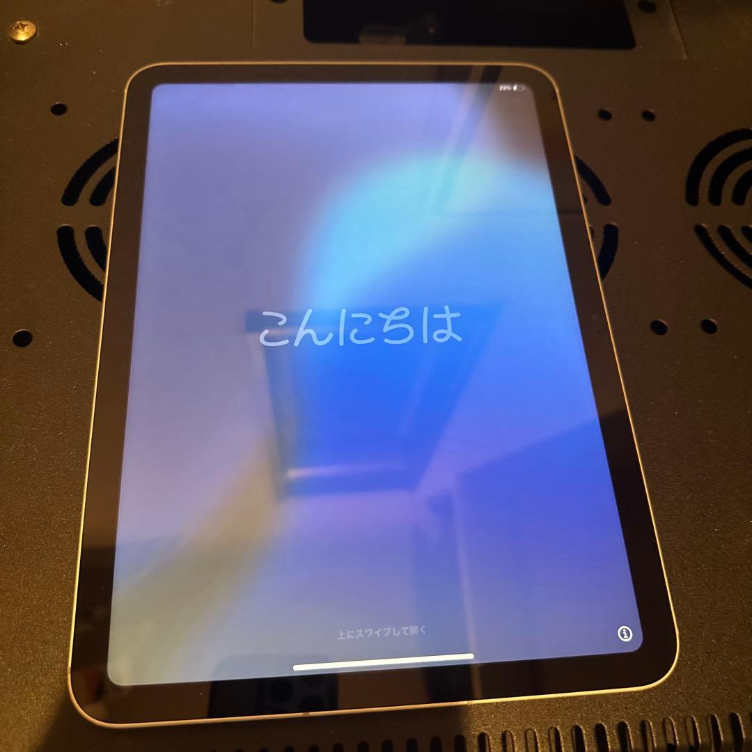 iPad第10世代　64GB シルバー