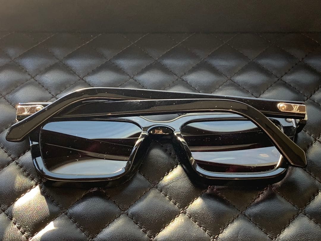 【極美品】LOUISVUITTON ブラック サングラス アセテートZ1974U