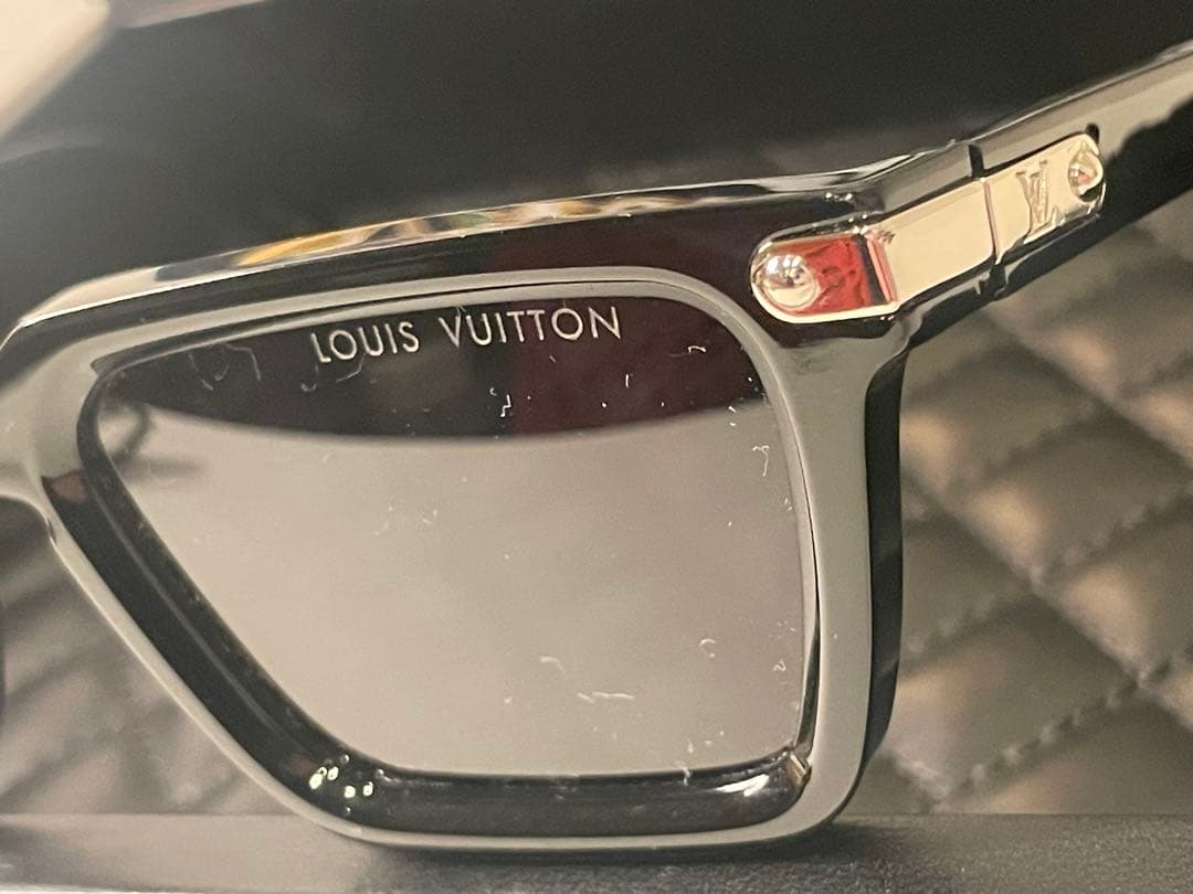 【極美品】LOUISVUITTON ブラック サングラス アセテートZ1974U
