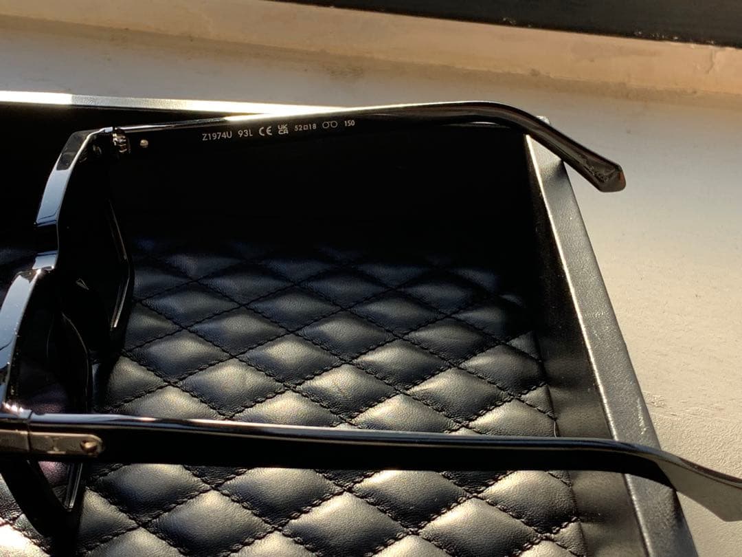 【極美品】LOUISVUITTON ブラック サングラス アセテートZ1974U