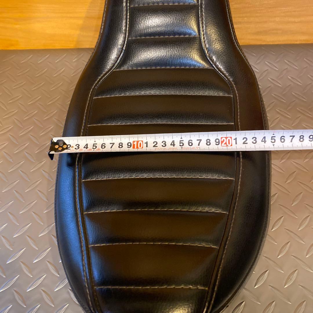ハーレー2000yダイナFXDに付いていたシングルシート