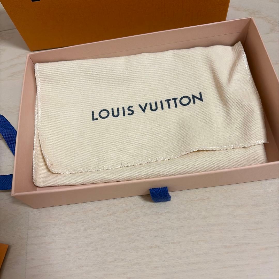LOUIS VUITTONアイホン11Proケース