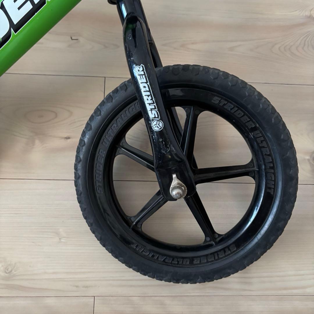 STRIDER バランスバイク グリーン　12インチ