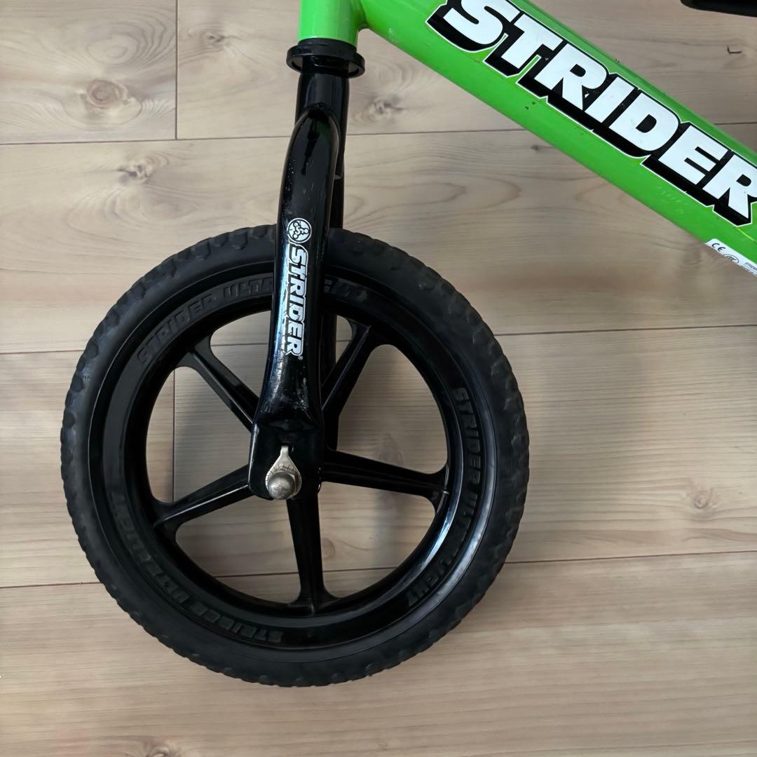 STRIDER バランスバイク グリーン　12インチ
