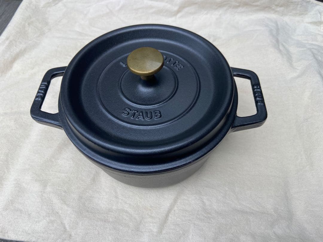 （美品）STAUB ブラック 両手鍋 約20cm