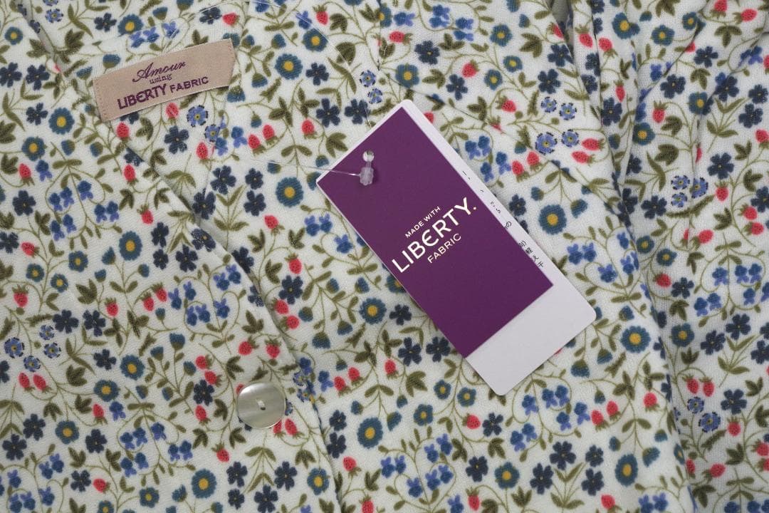 【新品】リバティ LIBERTY fabric　あったか中綿入りパジャマ（M）C