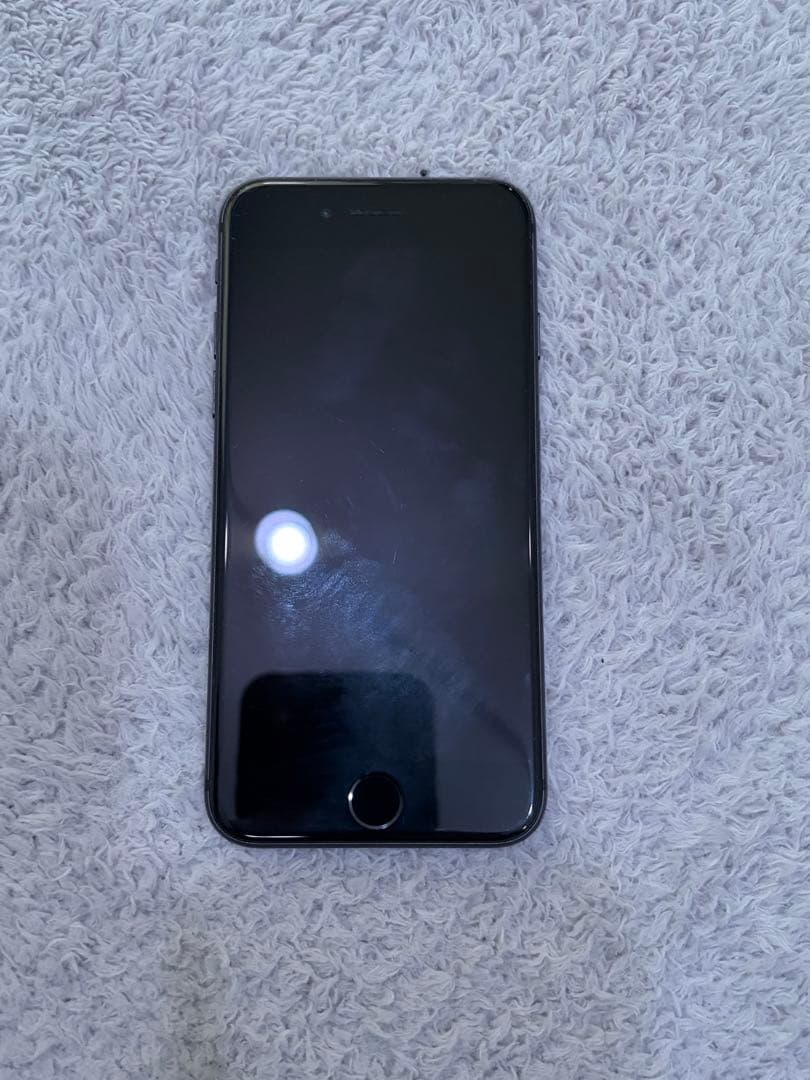 iPhone 8 64GB SIMフリー スペースグレイ バッテリー83%