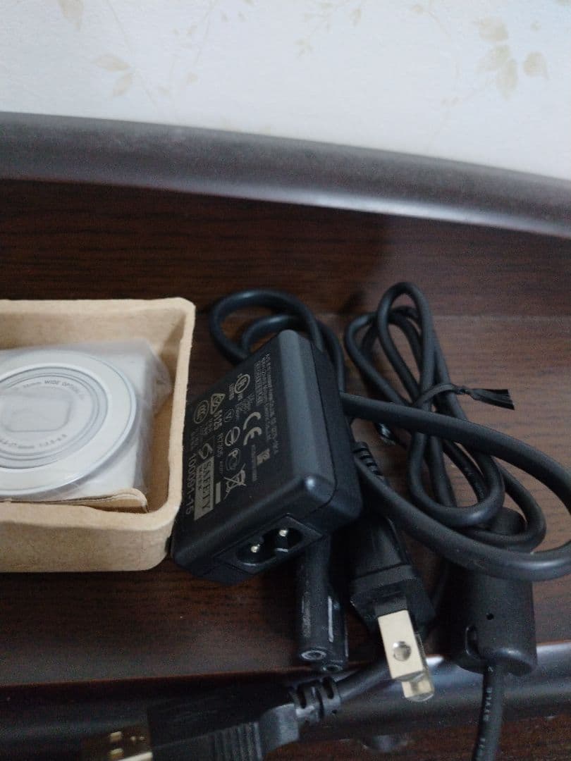 CASIO EXILIM 6x 16.1MP コンパクトデジタルカメラ