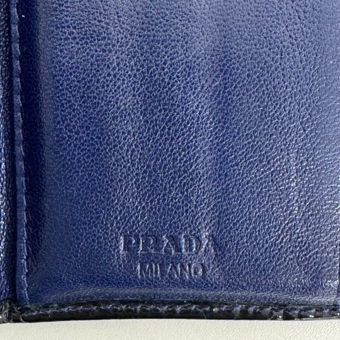 PRADA プラダ サフィアーノレザー 三つ折り財布 三角ロゴ 希少白ステッチ