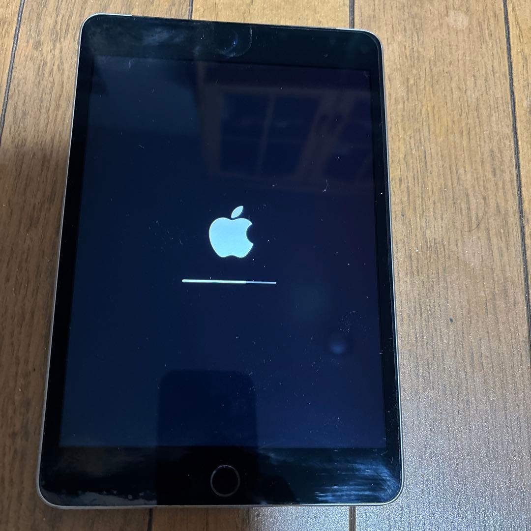 iPad mini 4 Wi-Fi + Cellular 128 GB シルバー