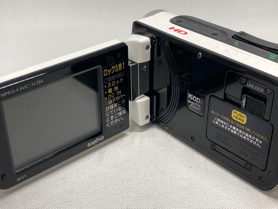 美品　SANYO　Xacti　DMX-WH1型　ビデオカメラ　h642a156d