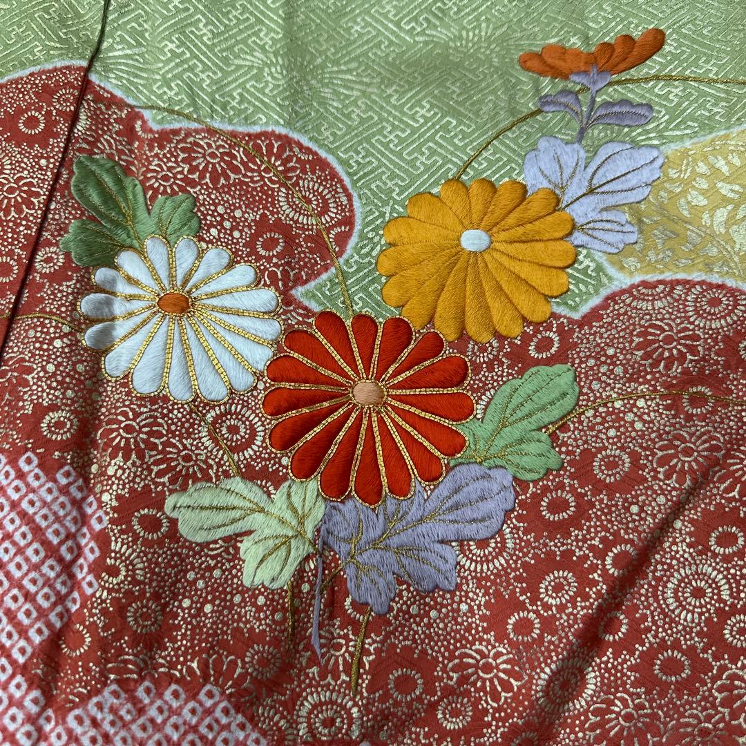 桜のマーチ　桶絞り 染め分け 総刺繍 金彩 振袖