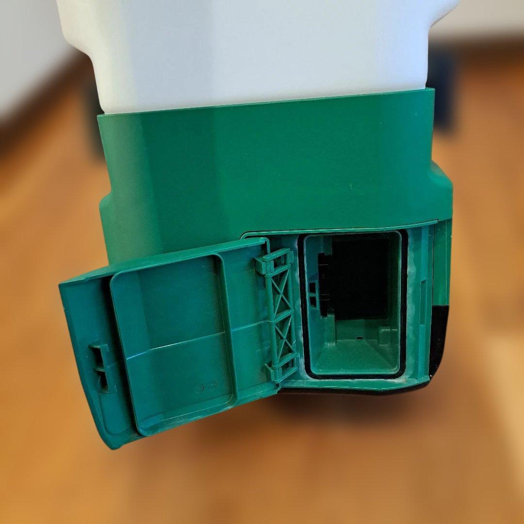 HITACHI（現：HiKOKI）　バッテリー式高圧洗浄機