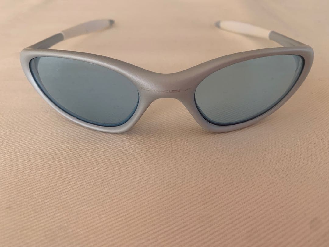 OAKLEY オークリー　MINUTE ミニット　サングラス