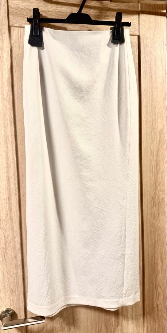 新品未使用タグ付き　CLANE LOW WAIST STRAIGHT SKIRT