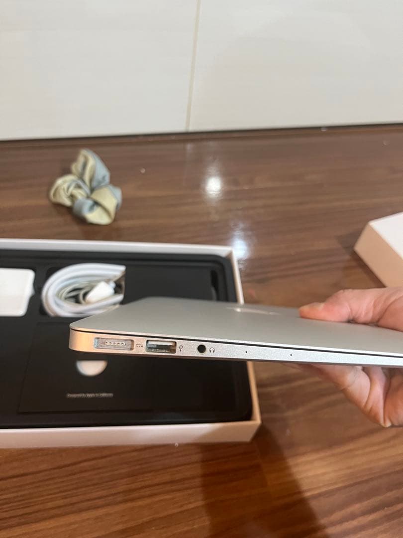Macbook Air MD711J/A 11 inch ジャンク品