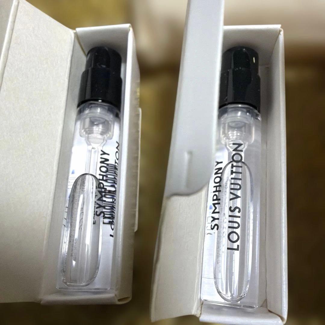 香水　2ml✖️5 ルイヴィトン　巾着入り　携帯サイズ　未使用品
