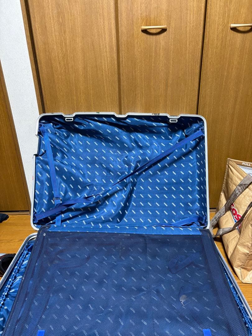 リモワキャリーケース