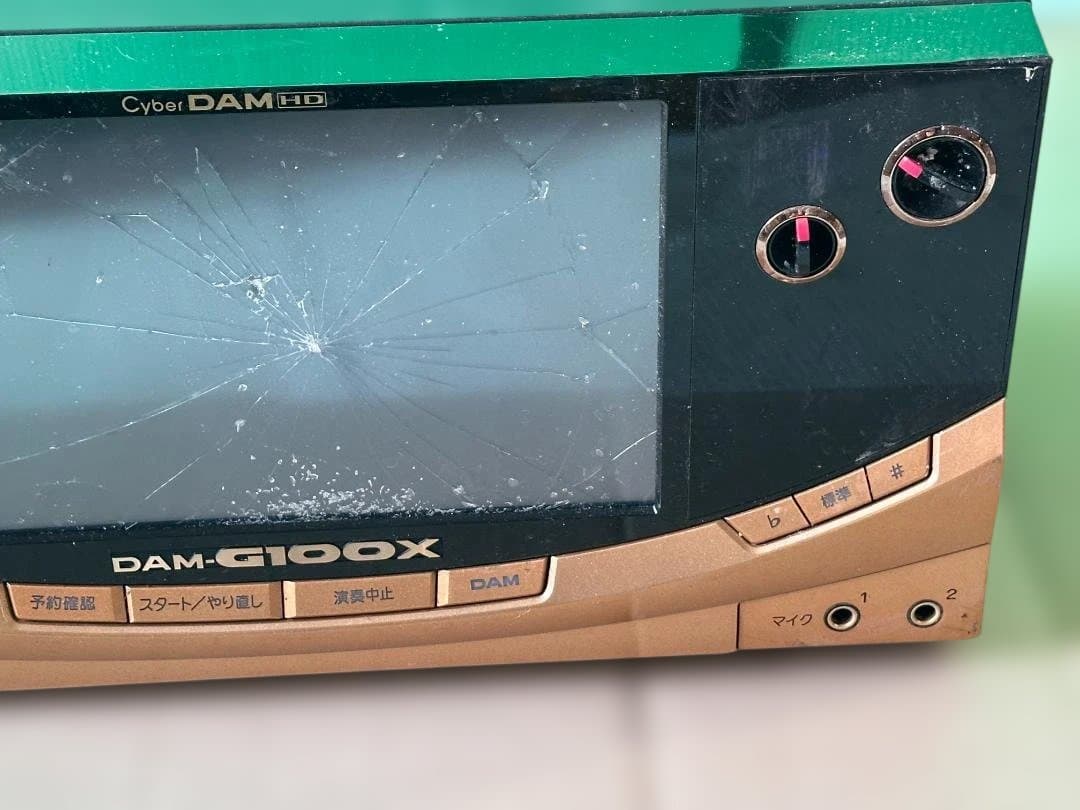 の*あ様 第一興商 DAM-G100X Cyber DAM HD ひび割れ画面