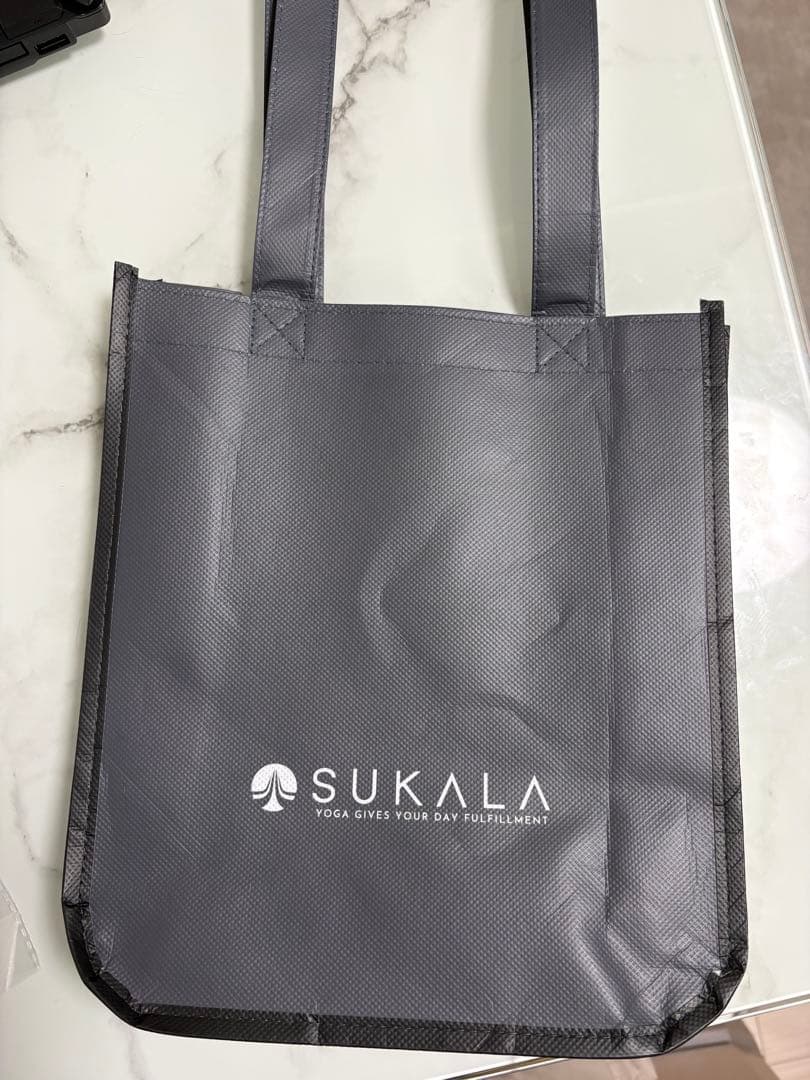 【蘭、新品、未開封】SUKALA ピンク クロップドタンクトップ