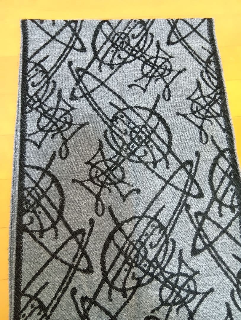 Vivienne Westwood　マフラー
