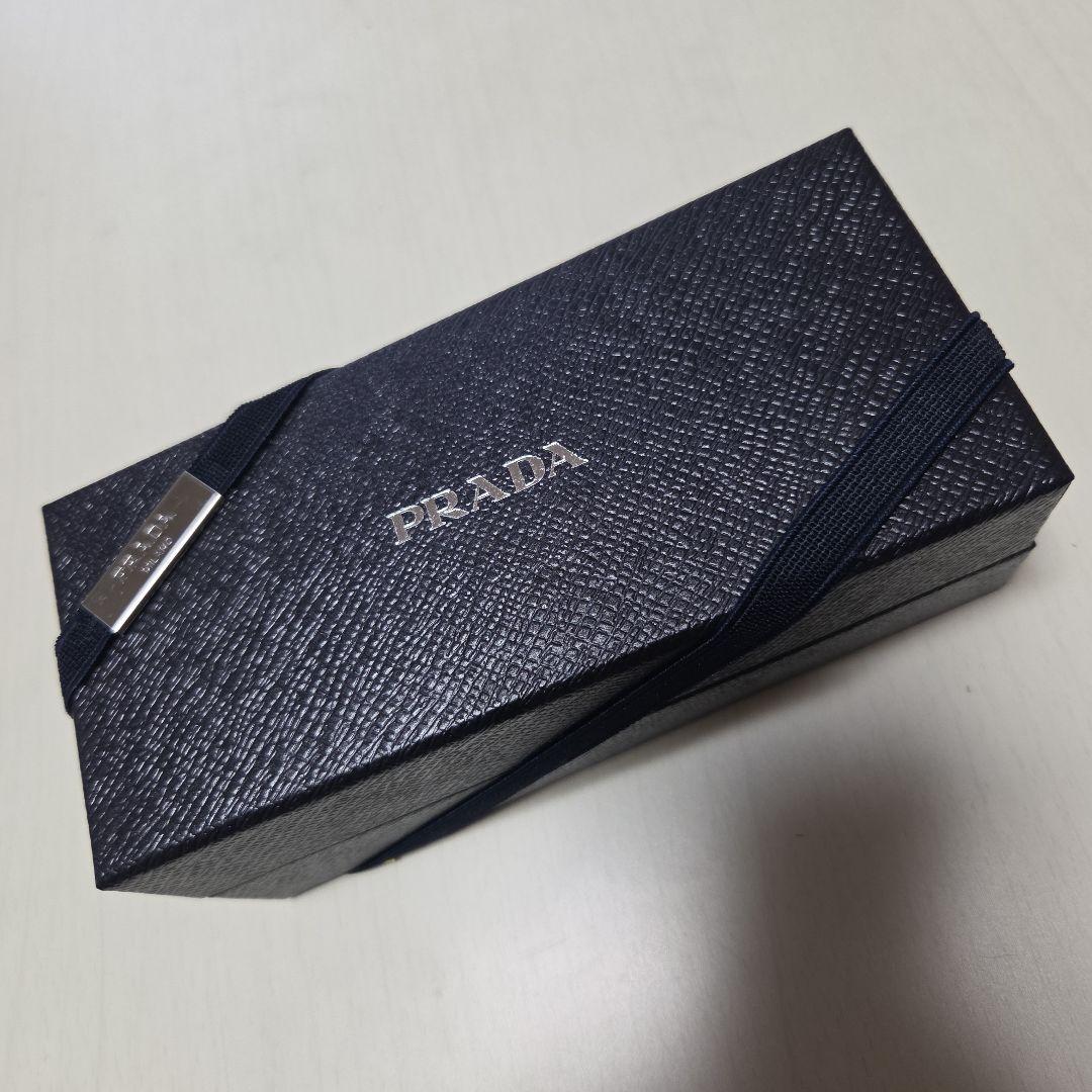本物　PRADA サングラス　新品 未使用