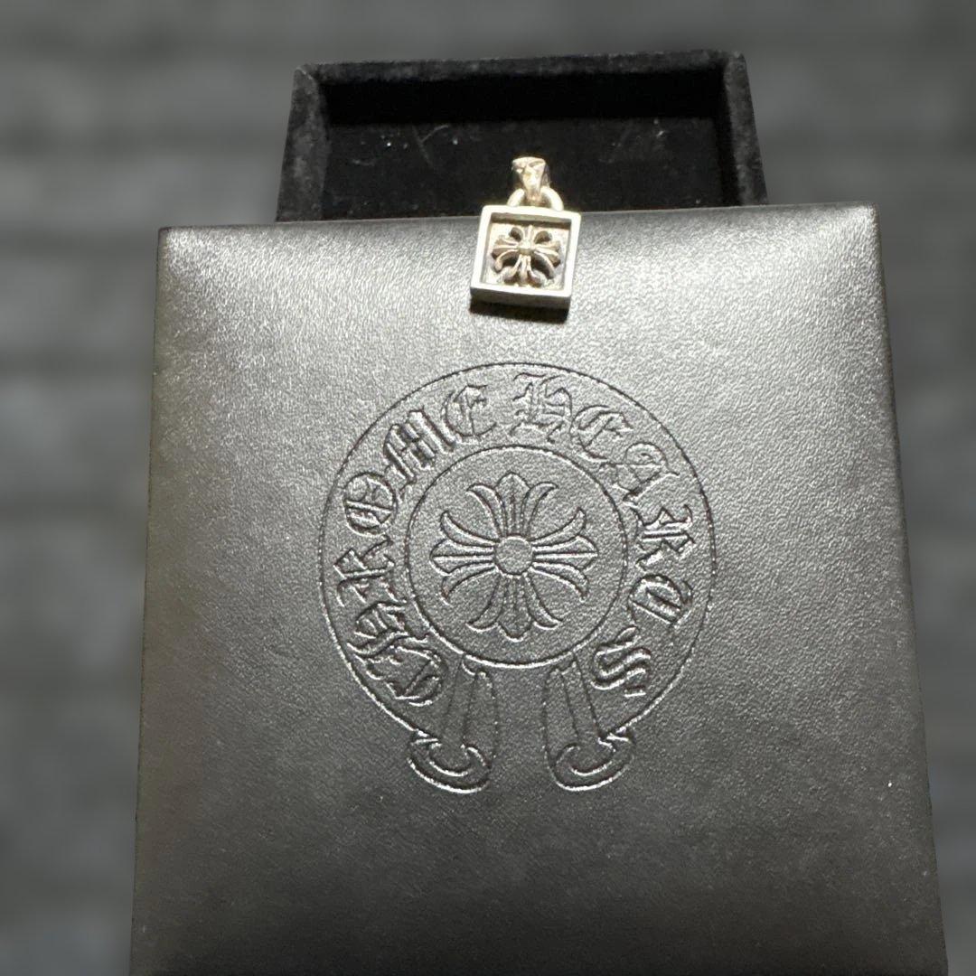 Chrome Hearts フレームドプラスチャーム