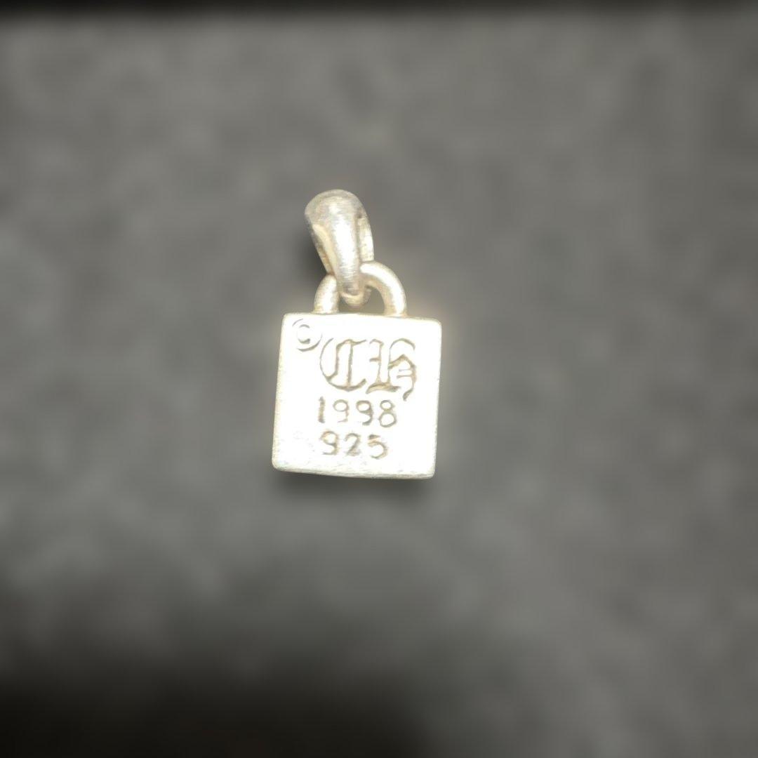 Chrome Hearts フレームドプラスチャーム
