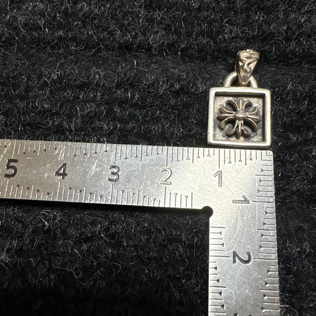 Chrome Hearts フレームドプラスチャーム