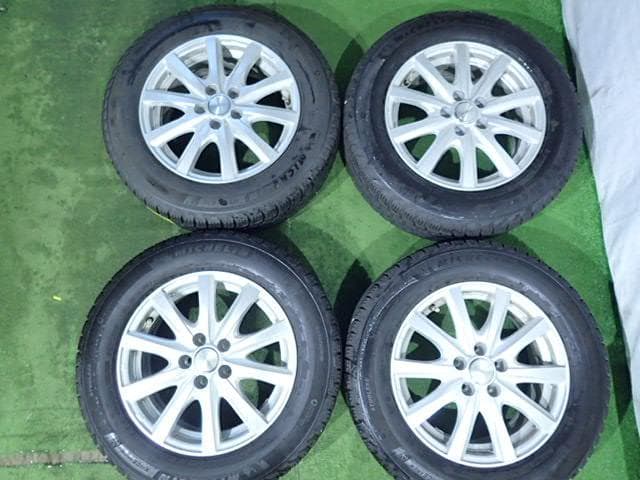 B1054【送料無料】スタッドレスタイヤ 195/65R15 4本セット
