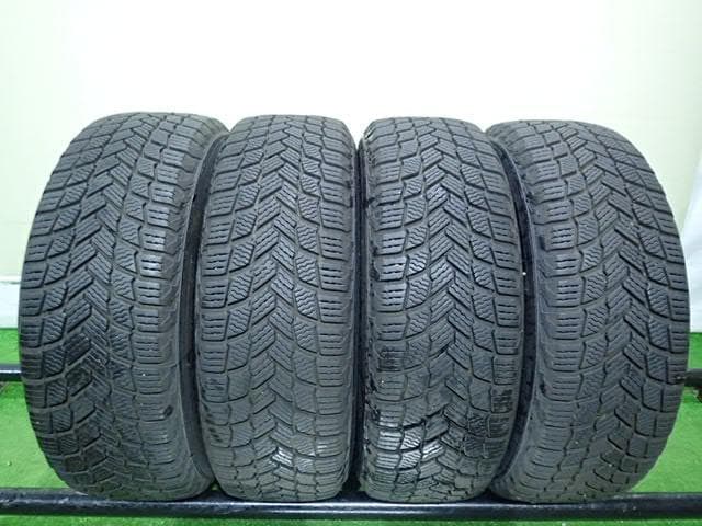 B1054【送料無料】スタッドレスタイヤ 195/65R15 4本セット