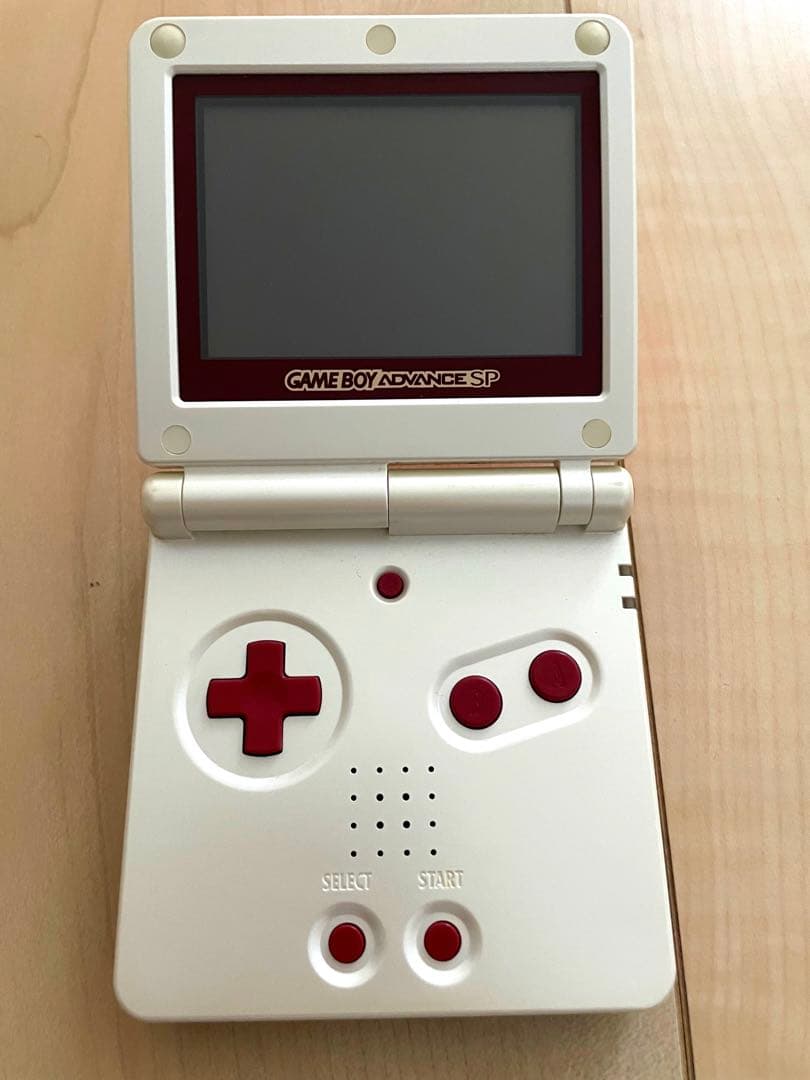 任天堂　ゲームボーイアドバンスSP ファミコンカラー