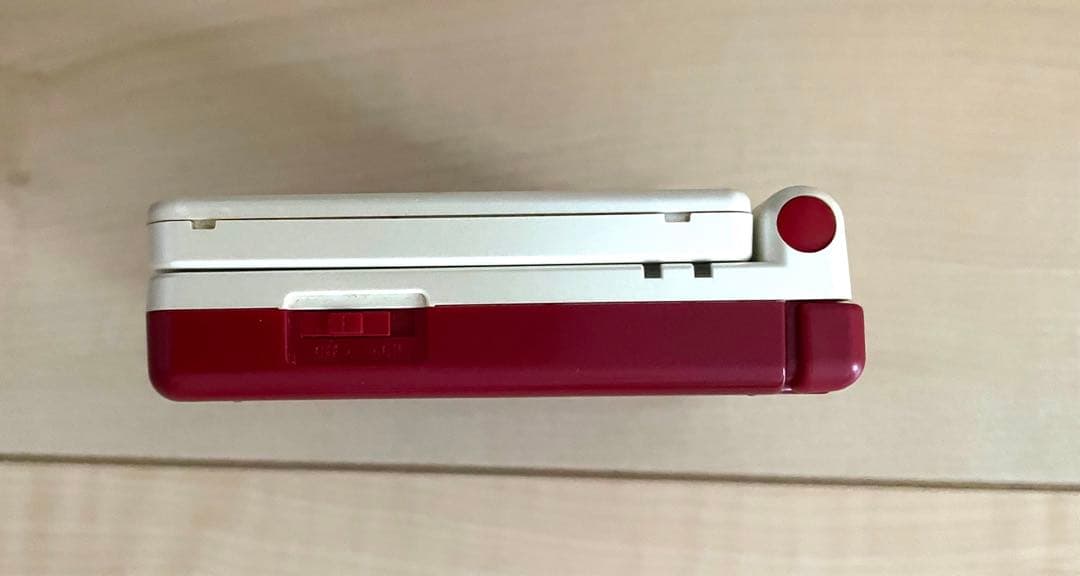 任天堂　ゲームボーイアドバンスSP ファミコンカラー