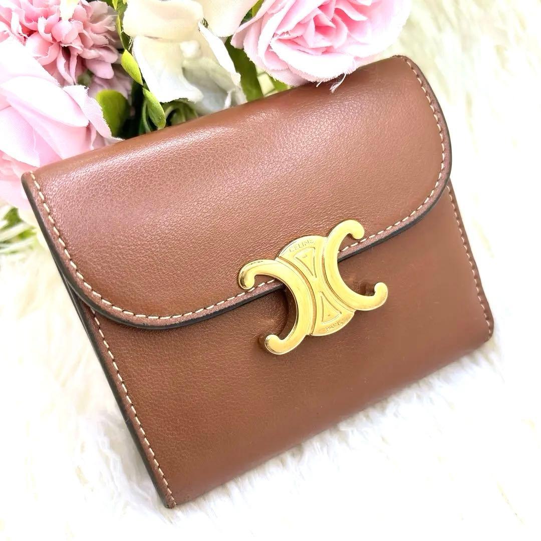 大人気✨CELINE トリオンフ スモール フラップ ウォレット 三つ折り タン