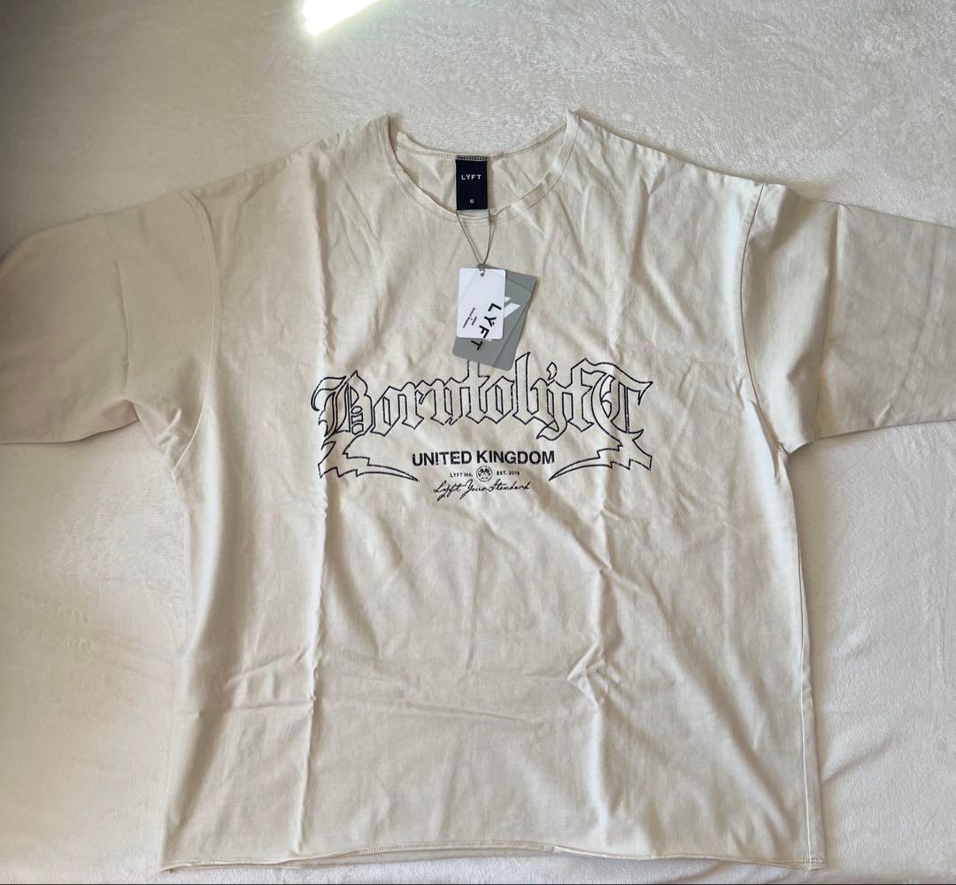 LYFT Tシャツ