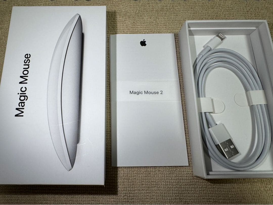 Apple Magic Mouse MLA02J/A マジックマウス 美品