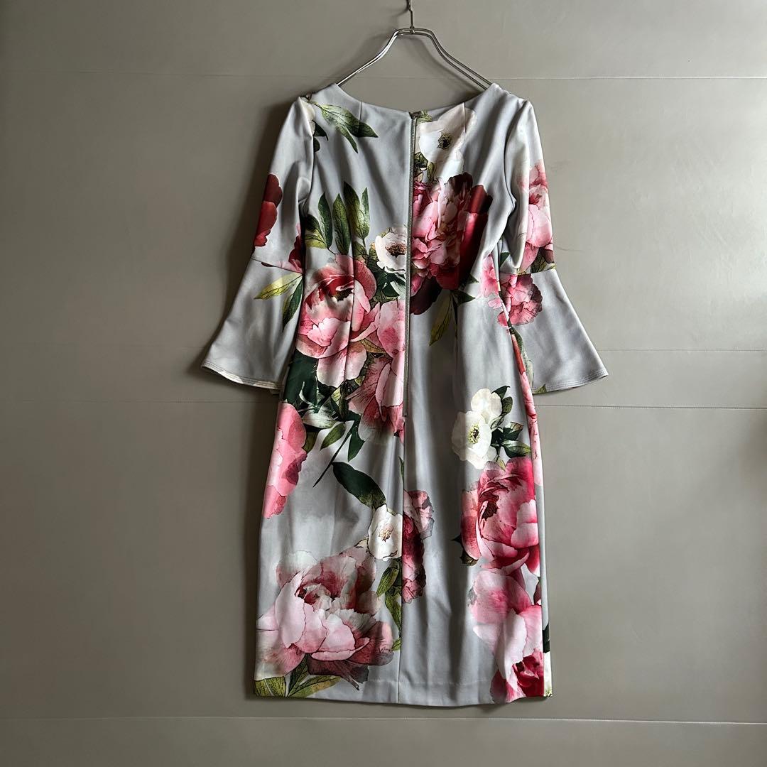   カルバンクライン　花柄　ワンピース