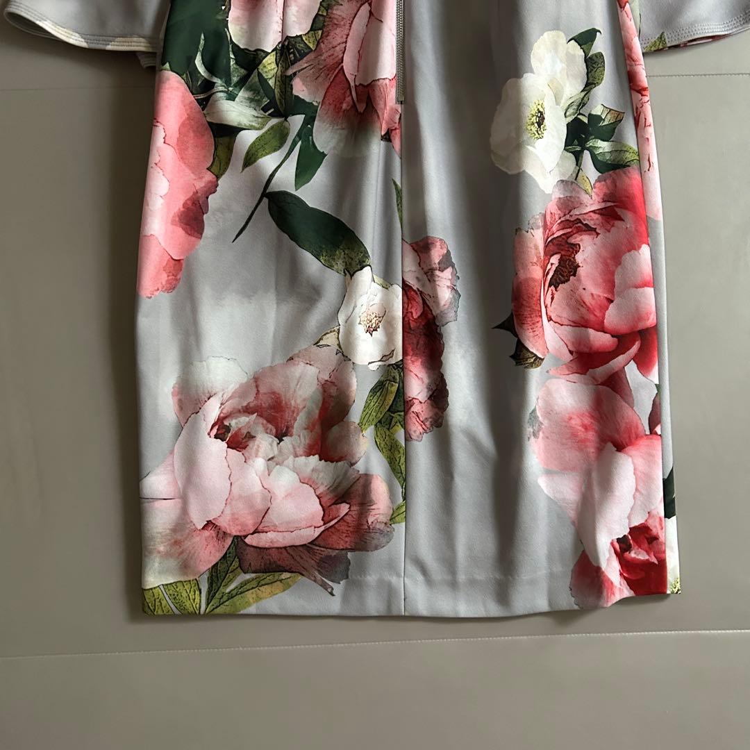   カルバンクライン　花柄　ワンピース