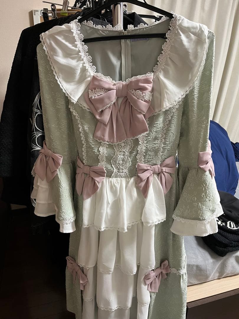 axes femme kawaiiのメアリー姫袖ドレス