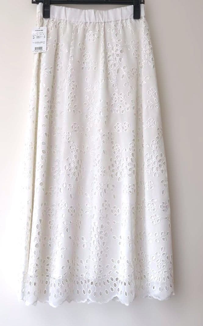 新品タグつき♡80%オフ♡ストロベリーフィールズ♡総レーススカート♡オフホワイト